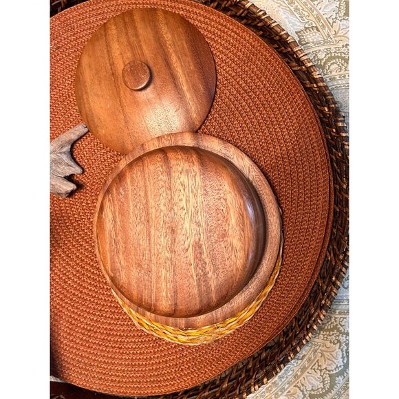 Vinage Teak Lidded Bowl Wide Lip Brim - Picture 5 of 5